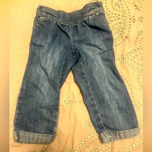 Old Navy 4T girls denim capris - bundle to get 10/$10 deal:)